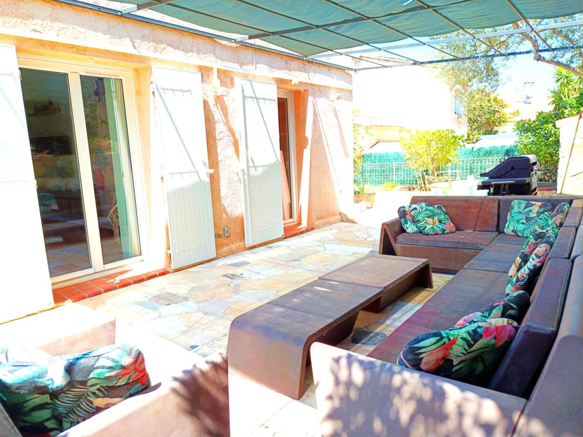 Villa Naïs 126m2-Zen-Salle Cinéma-Piscine La Valette-du-Var Exterior foto